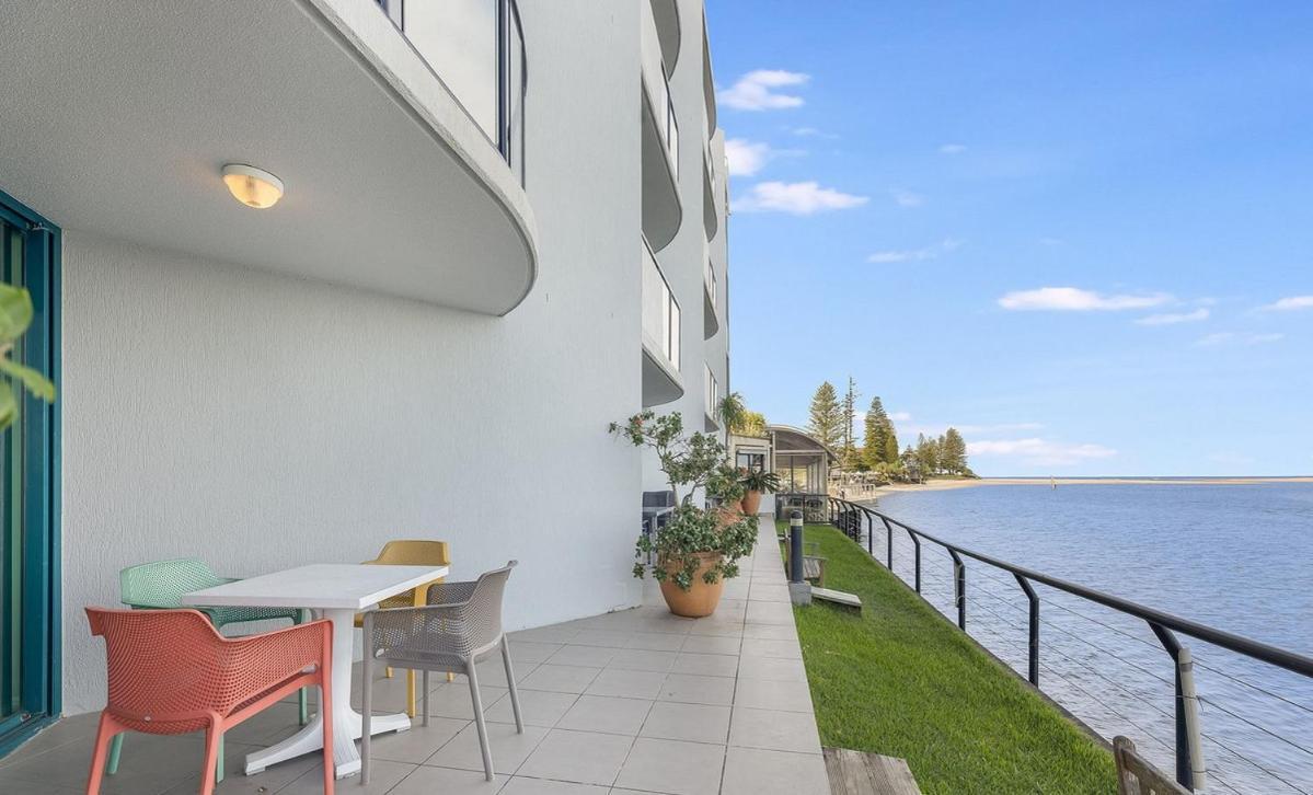 La Promenade Aparthotel Caloundra Kültér fotó