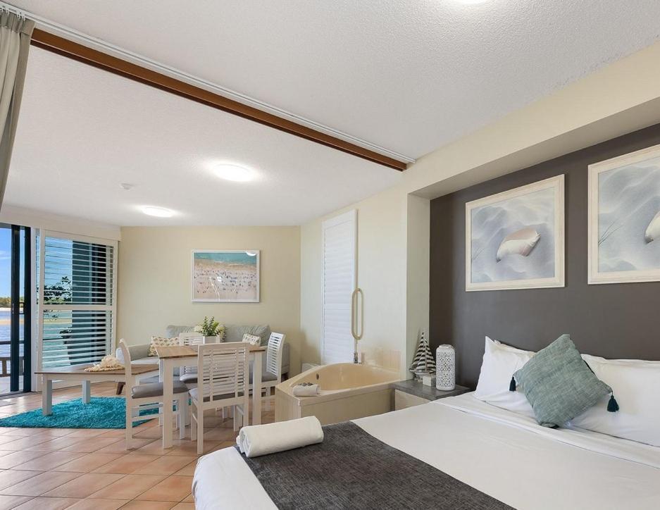 La Promenade Aparthotel Caloundra Kültér fotó