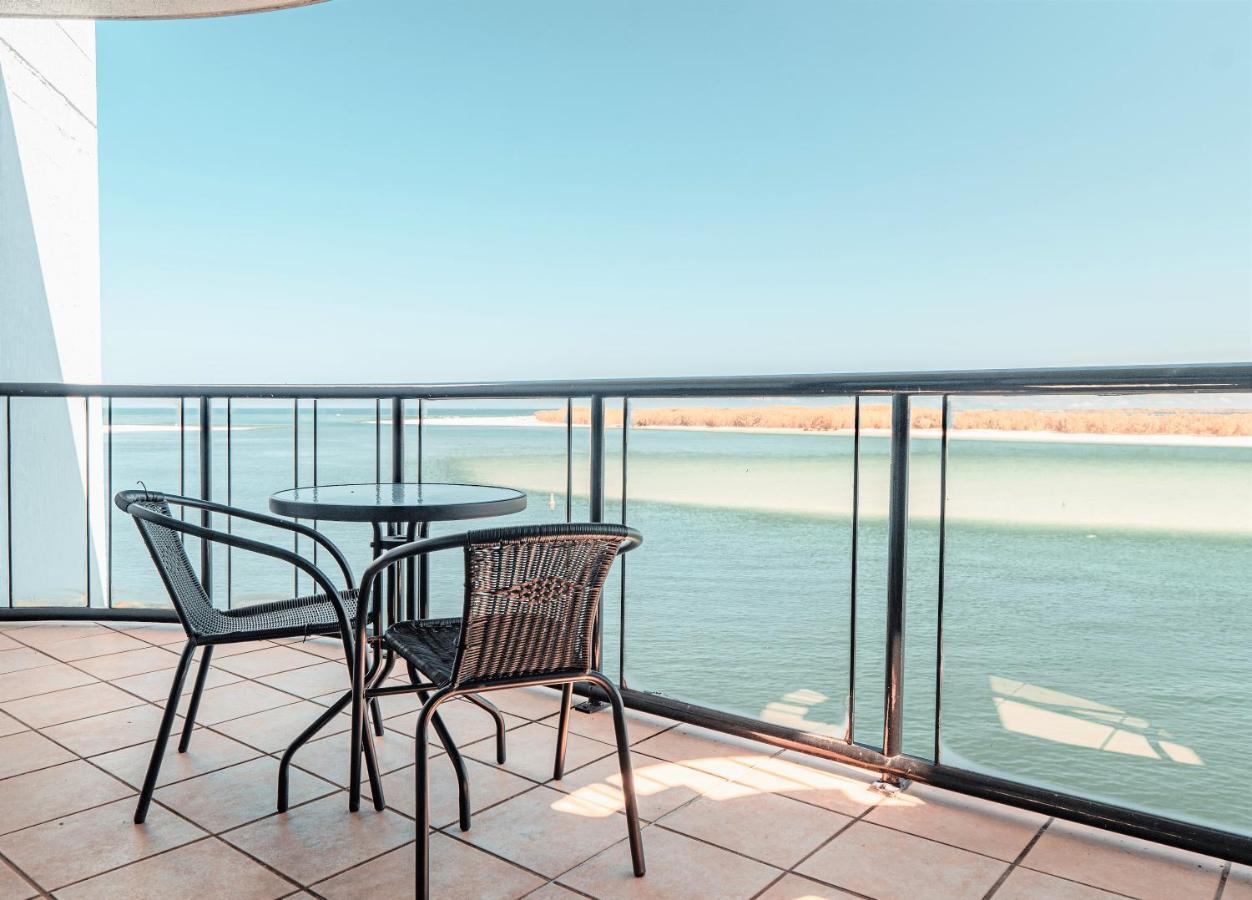 La Promenade Aparthotel Caloundra Kültér fotó